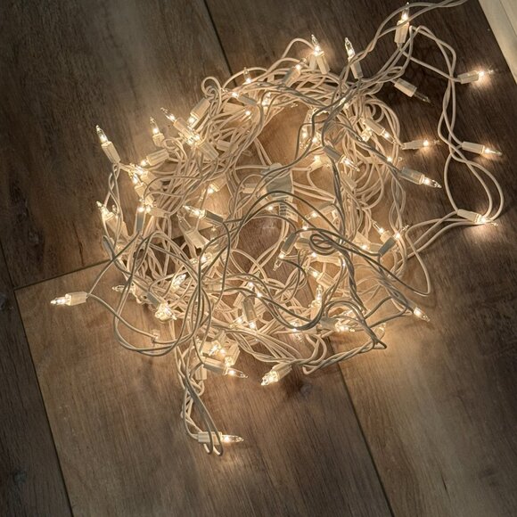 Christmas Lights - 9 Strands - Picture 2 of 7